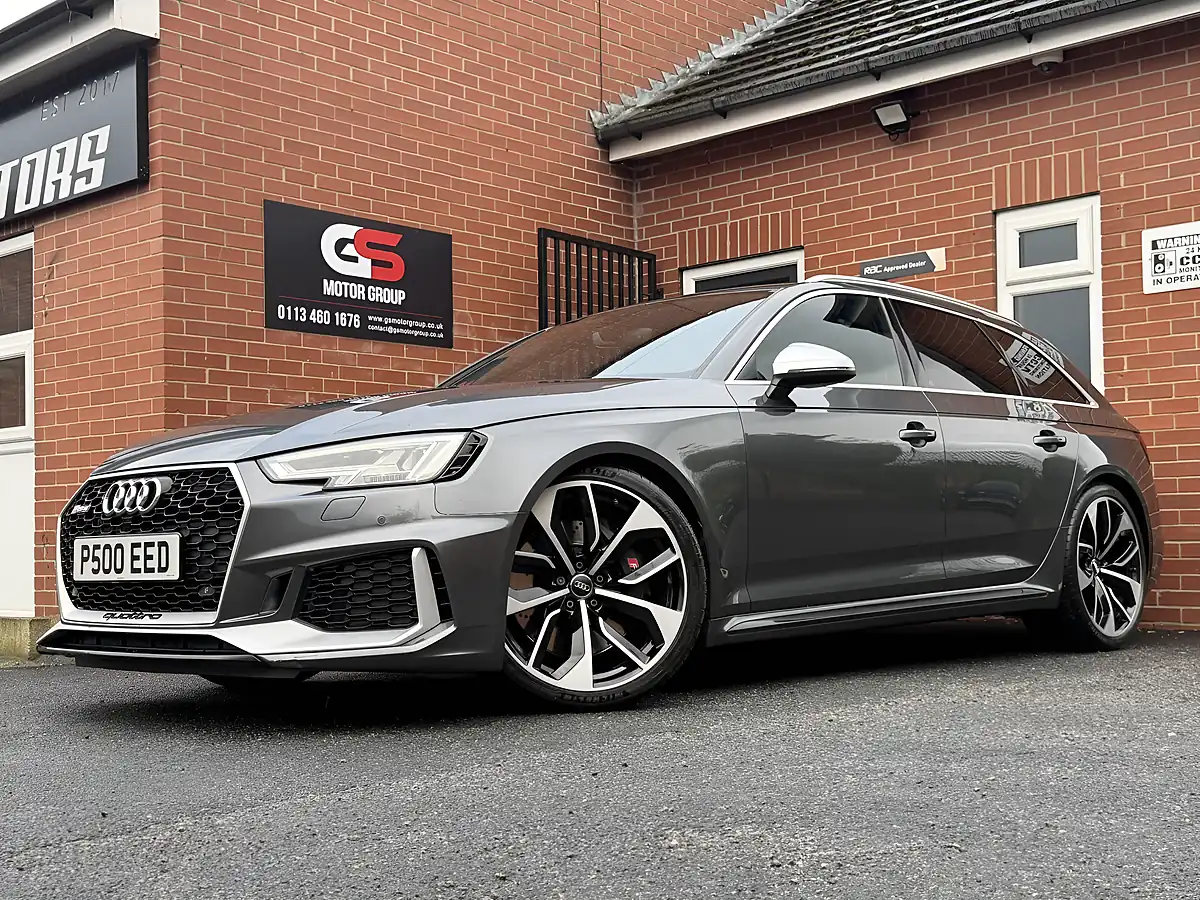 Used 2018 Audi RS4 Avant Grey - Interior and Exterior details 6