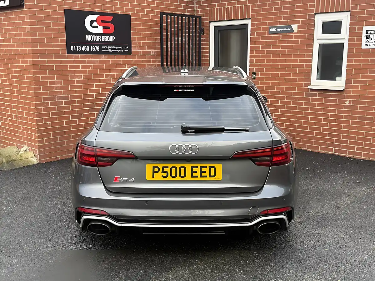 Used 2018 Audi RS4 Avant Grey - Interior and Exterior details 9