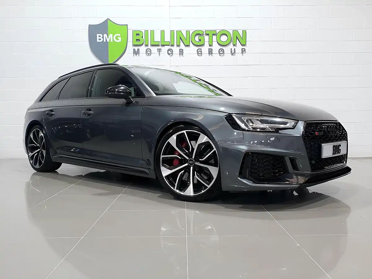 Used 2018 Audi RS4 Avant Grey - Front View