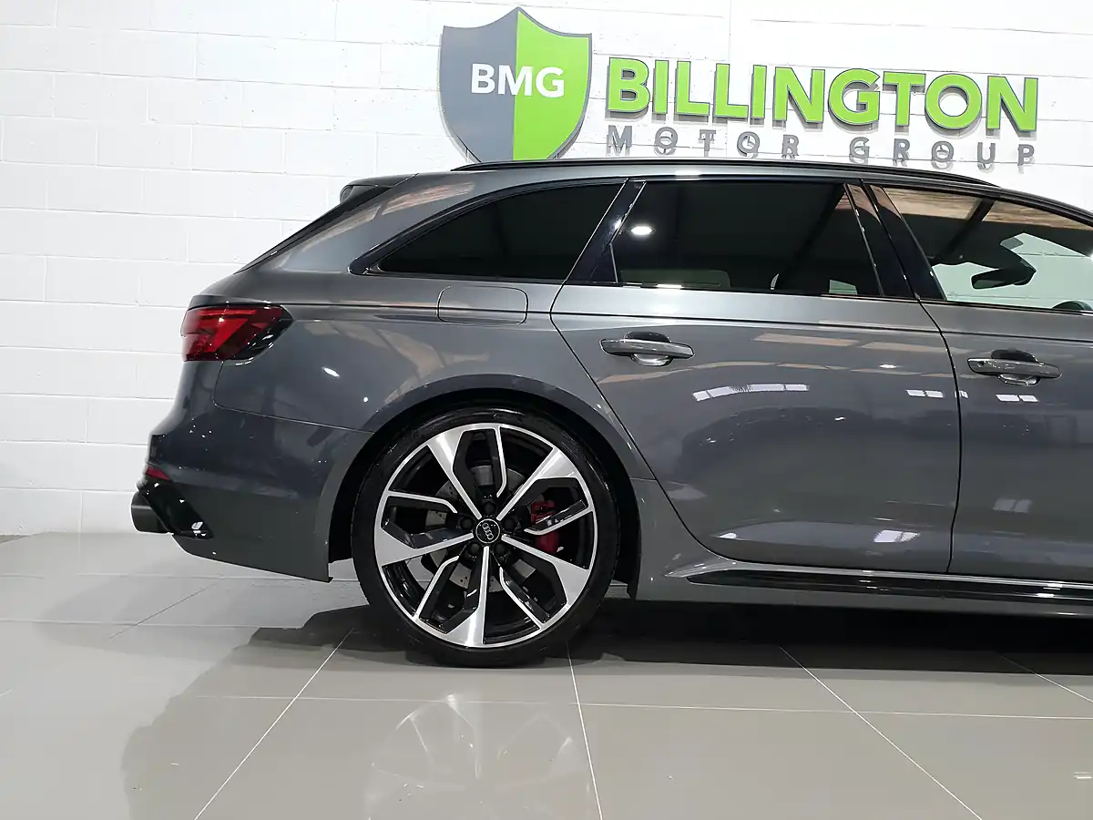 Used 2018 Audi RS4 Avant Grey - Interior and Exterior details 10