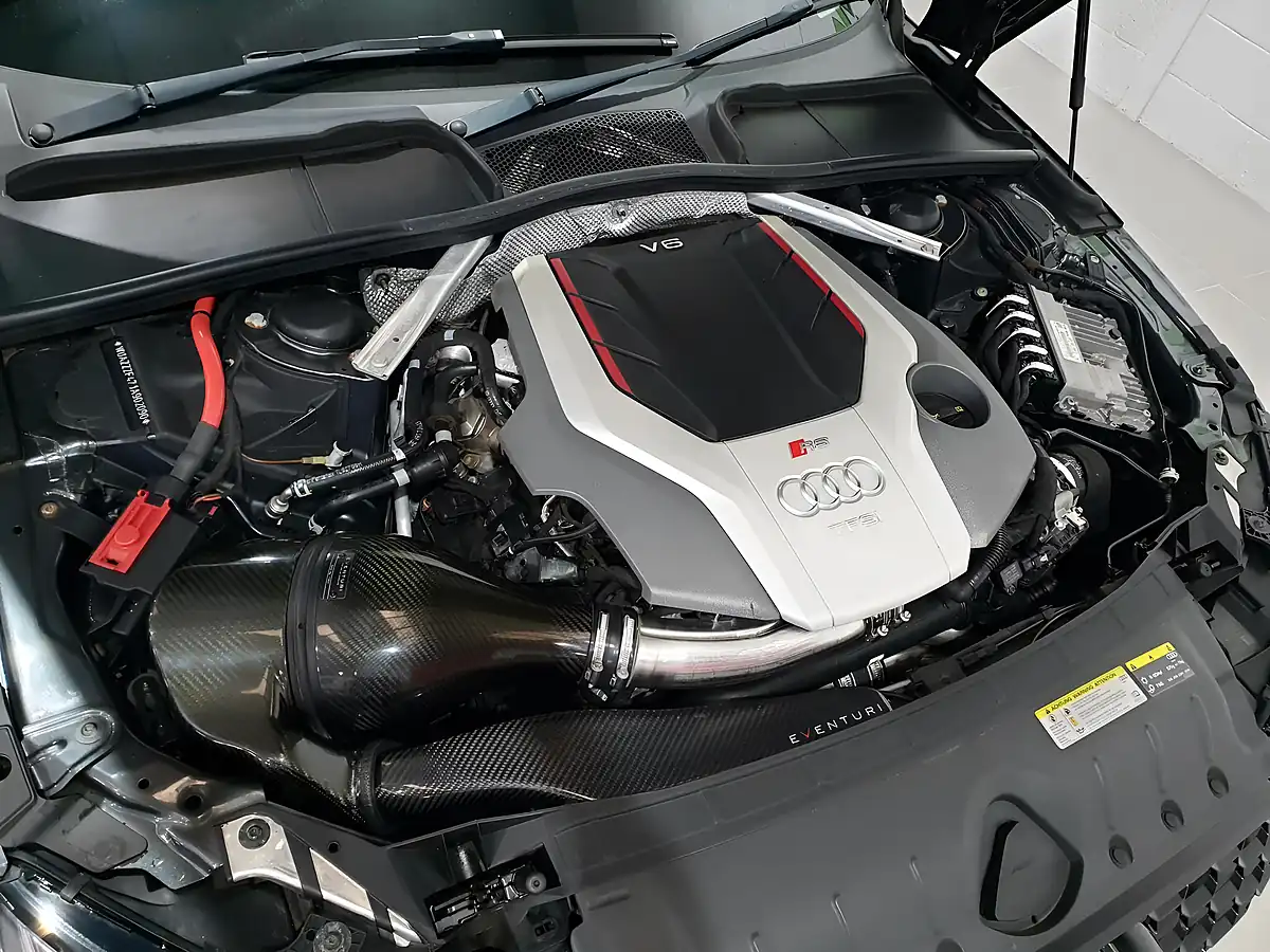 Used 2018 Audi RS4 Avant Grey - Interior and Exterior details 14