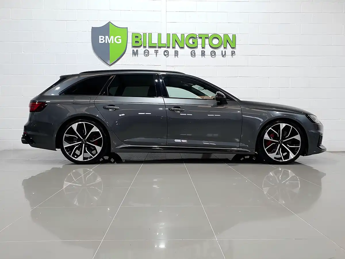 Used 2018 Audi RS4 Avant Grey - Interior and Exterior details 8
