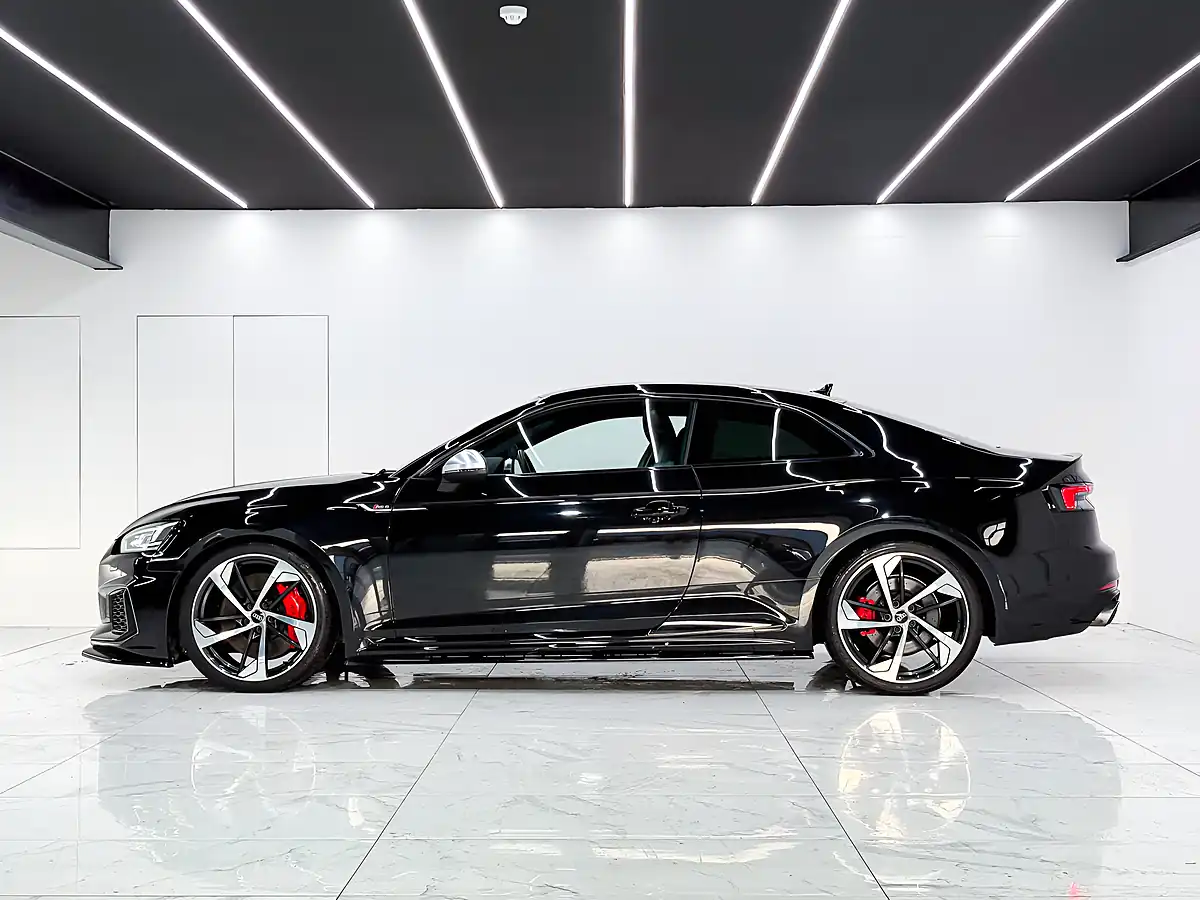 Used 2018 Audi RS5 Coupe Black - Interior and Exterior details 4