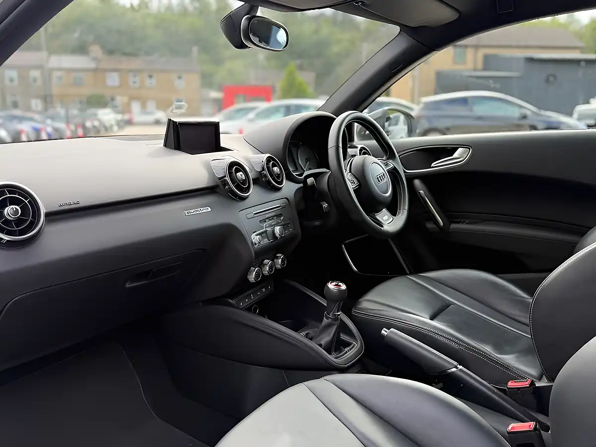 Used 2018 Audi S1 Competition White - Interior and Exterior details 8