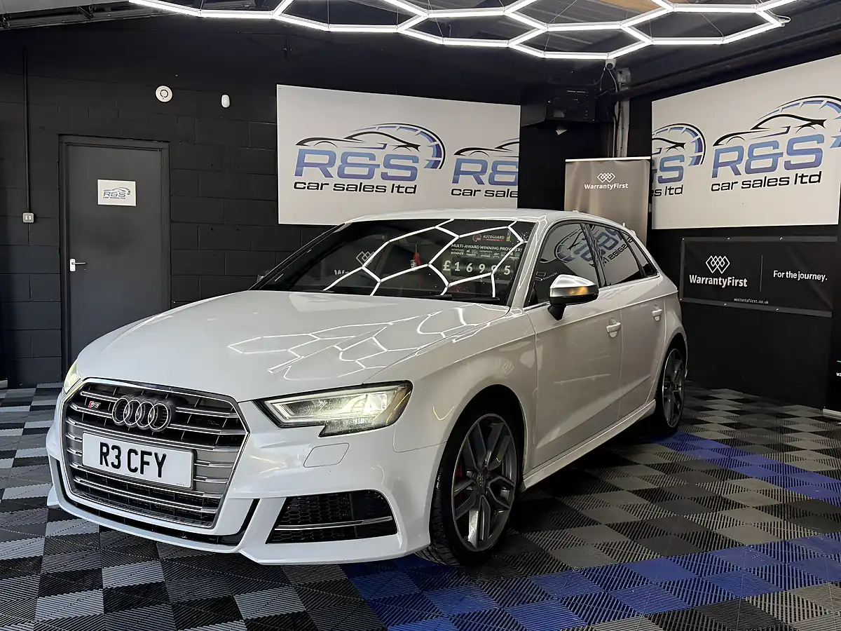 Used 2018 Audi S3 Quattro White - Interior and Exterior details 10