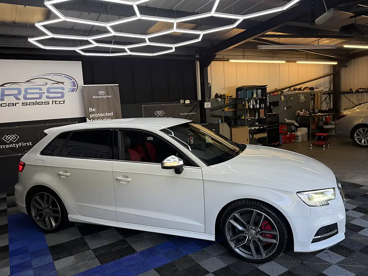 Used 2018 Audi S3 Quattro White - Interior and Exterior details 16