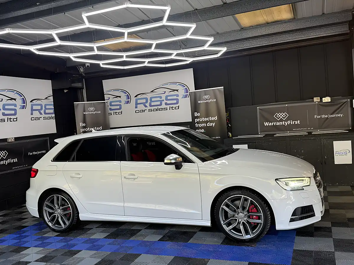 Used 2018 Audi S3 Quattro White - Interior and Exterior details 4