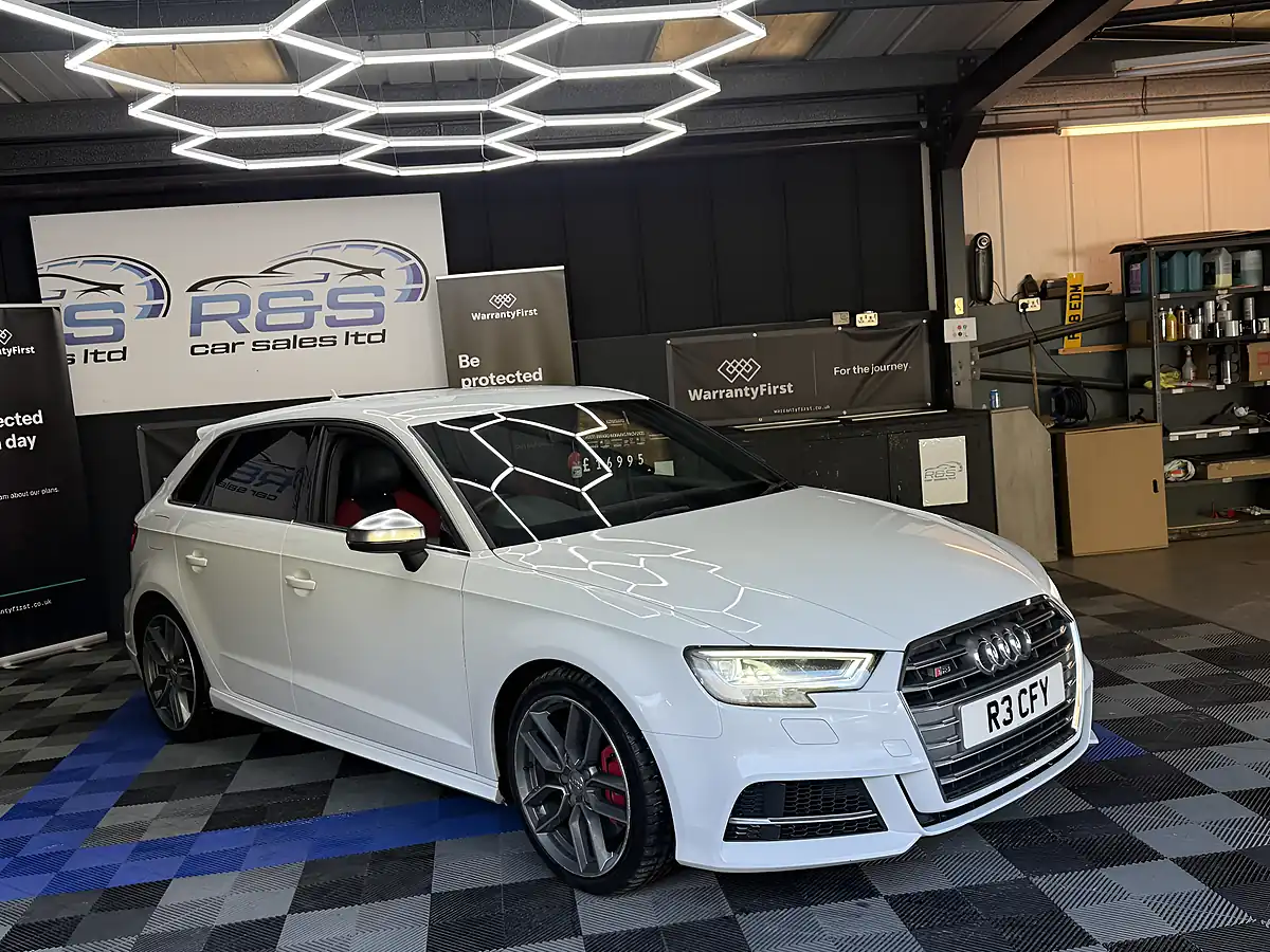 Used 2018 Audi S3 Quattro White - Interior and Exterior details 7
