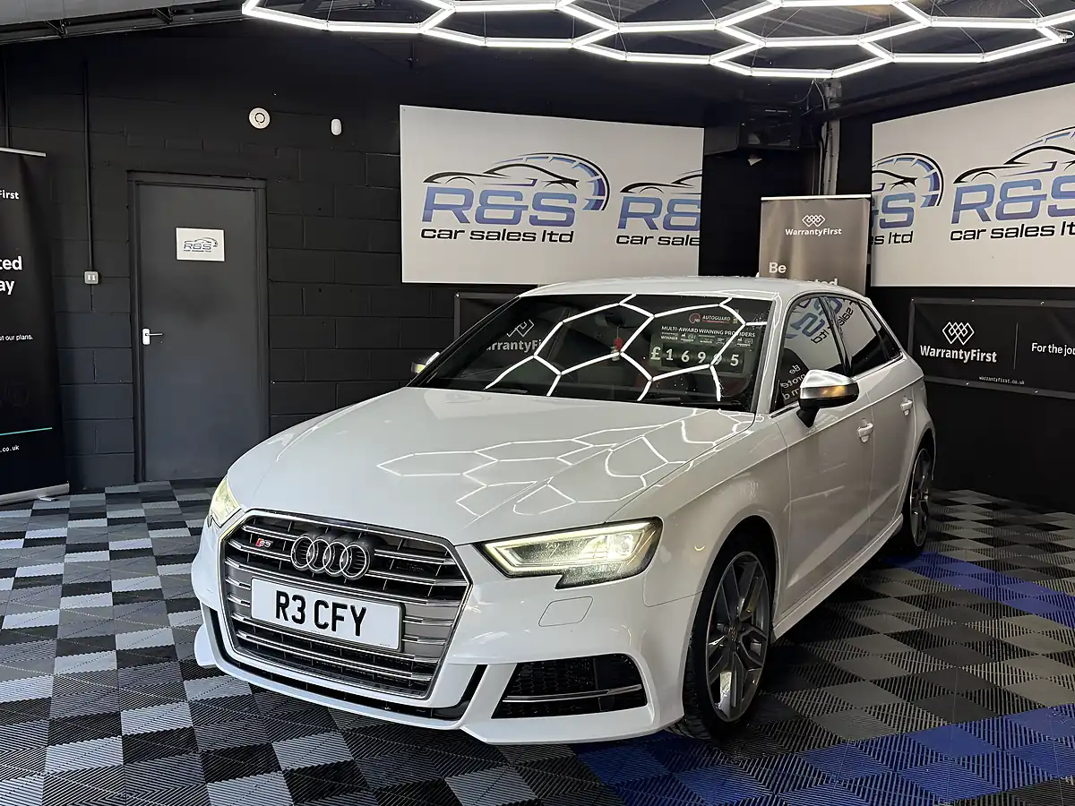 Used 2018 Audi S3 Quattro White - Interior and Exterior details 9