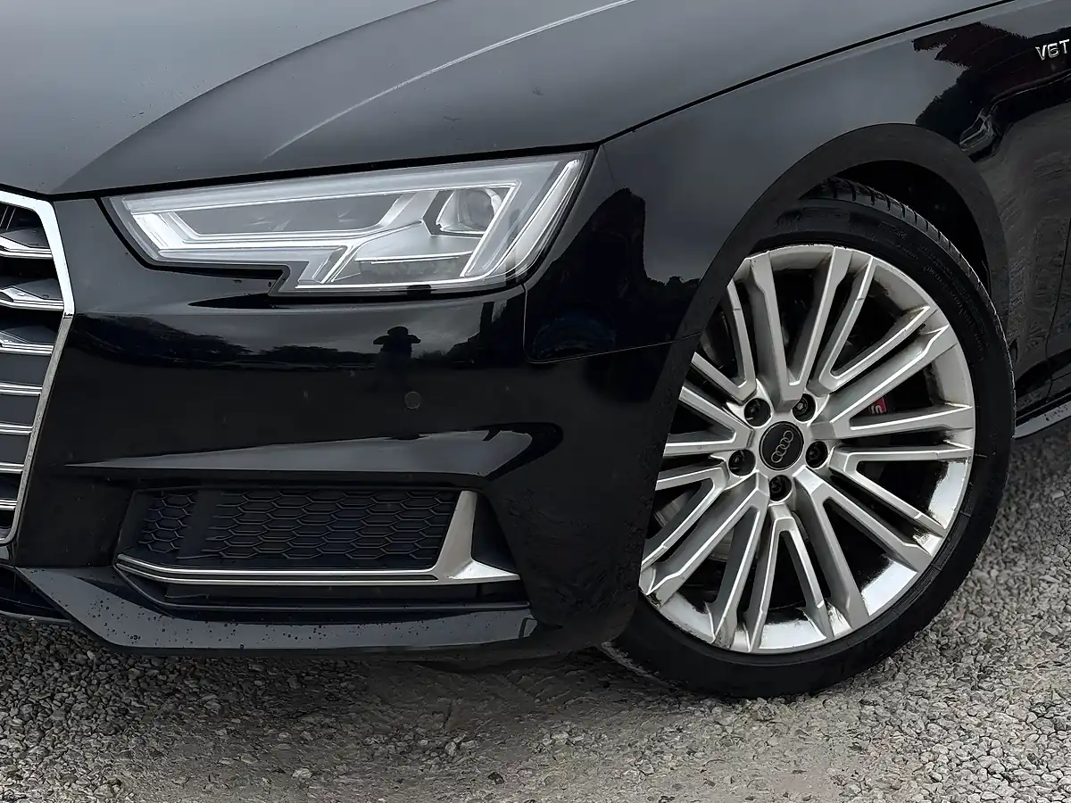 Used 2018 Audi S4 Black - Interior and Exterior details 17