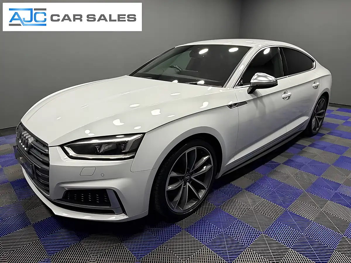 Used 2018 Audi S5 Sportback Glacier White - Front View