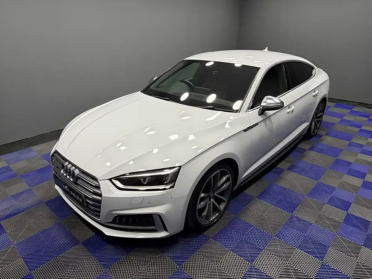Used 2018 Audi S5 Sportback Glacier White - Interior and Exterior details 5