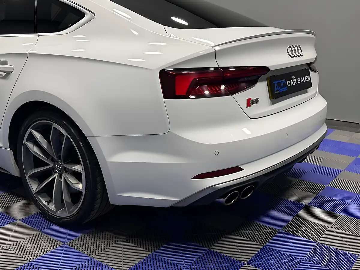 Used 2018 Audi S5 Sportback Glacier White - Interior and Exterior details 7