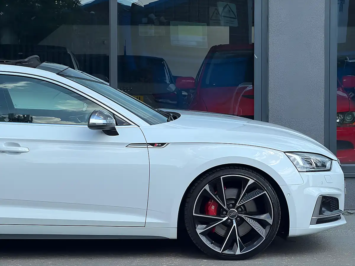 Used 2018 Audi S5 Sportback White - Interior and Exterior details 9