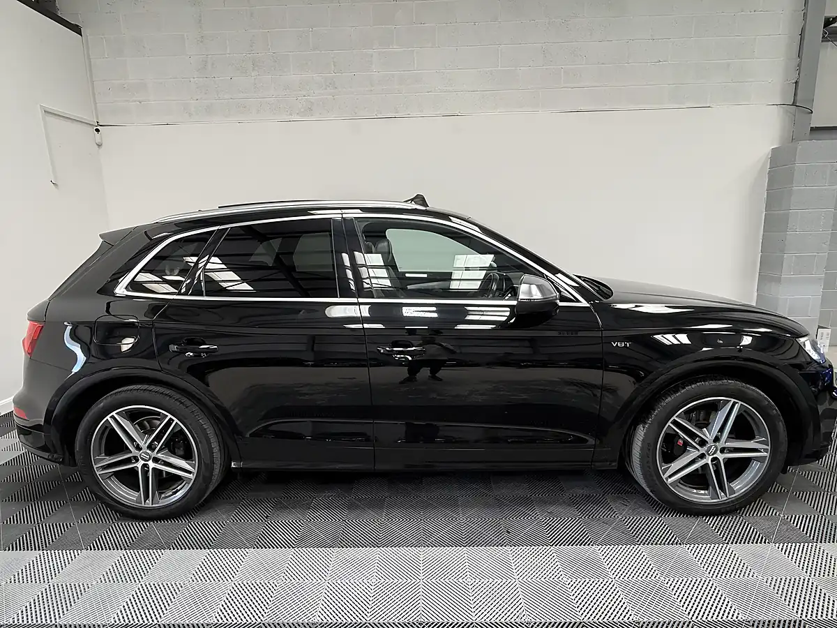 Used 2018 Audi SQ5 Black - Interior and Exterior details 7