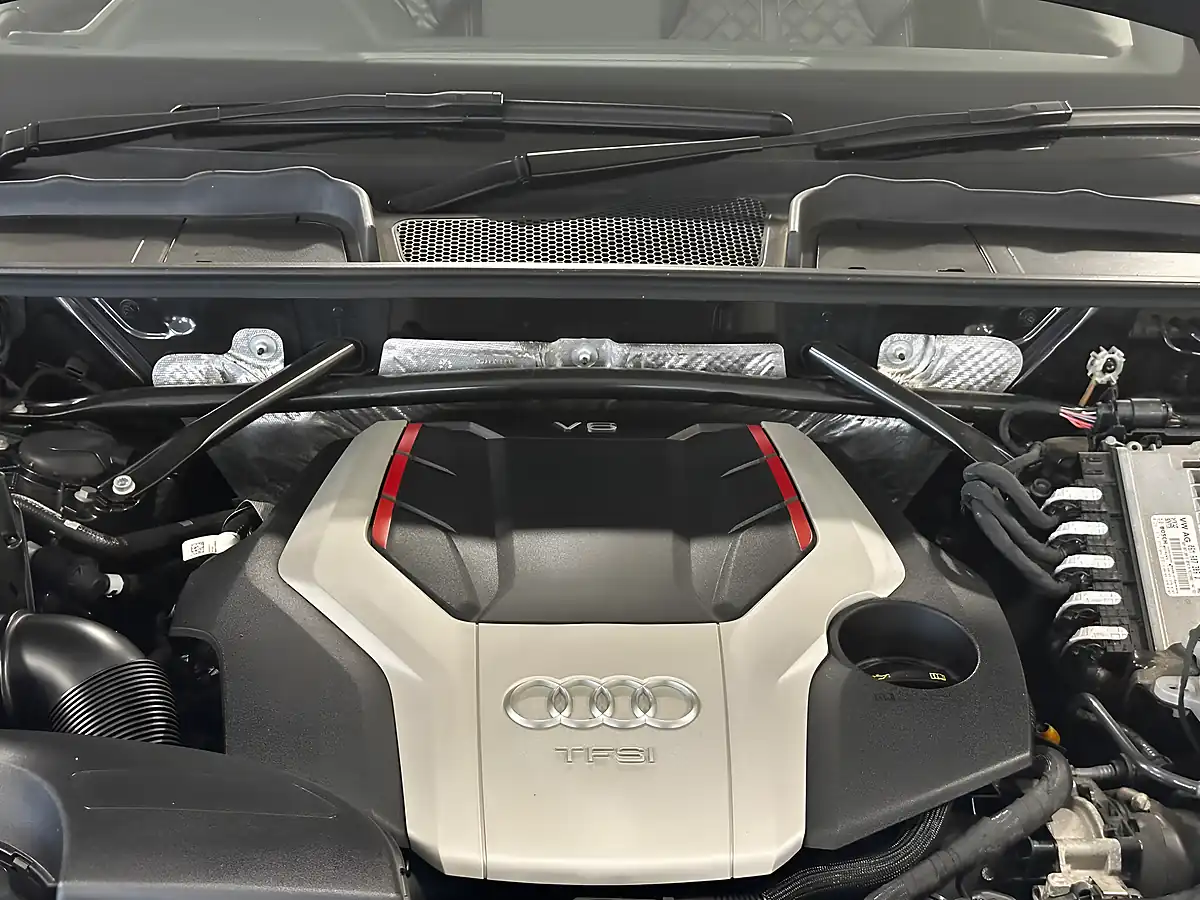 Used 2018 Audi SQ5 Brilliant Black - Interior and Exterior details 18
