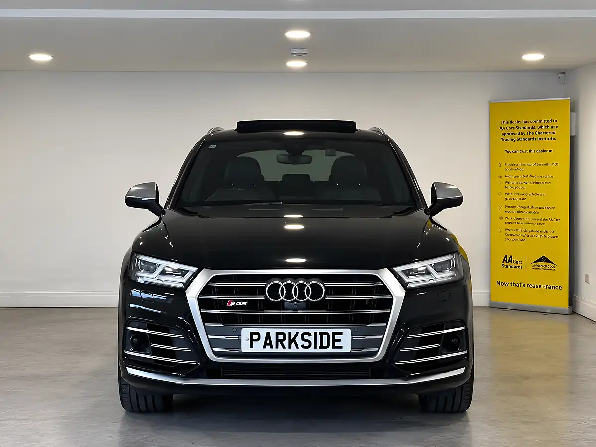 Used 2018 Audi SQ5 Brilliant Black - Interior and Exterior details 5