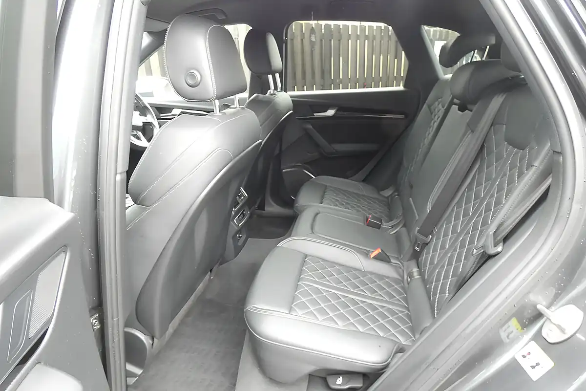 Used 2018 Audi SQ5 Grey - Interior and Exterior details 12