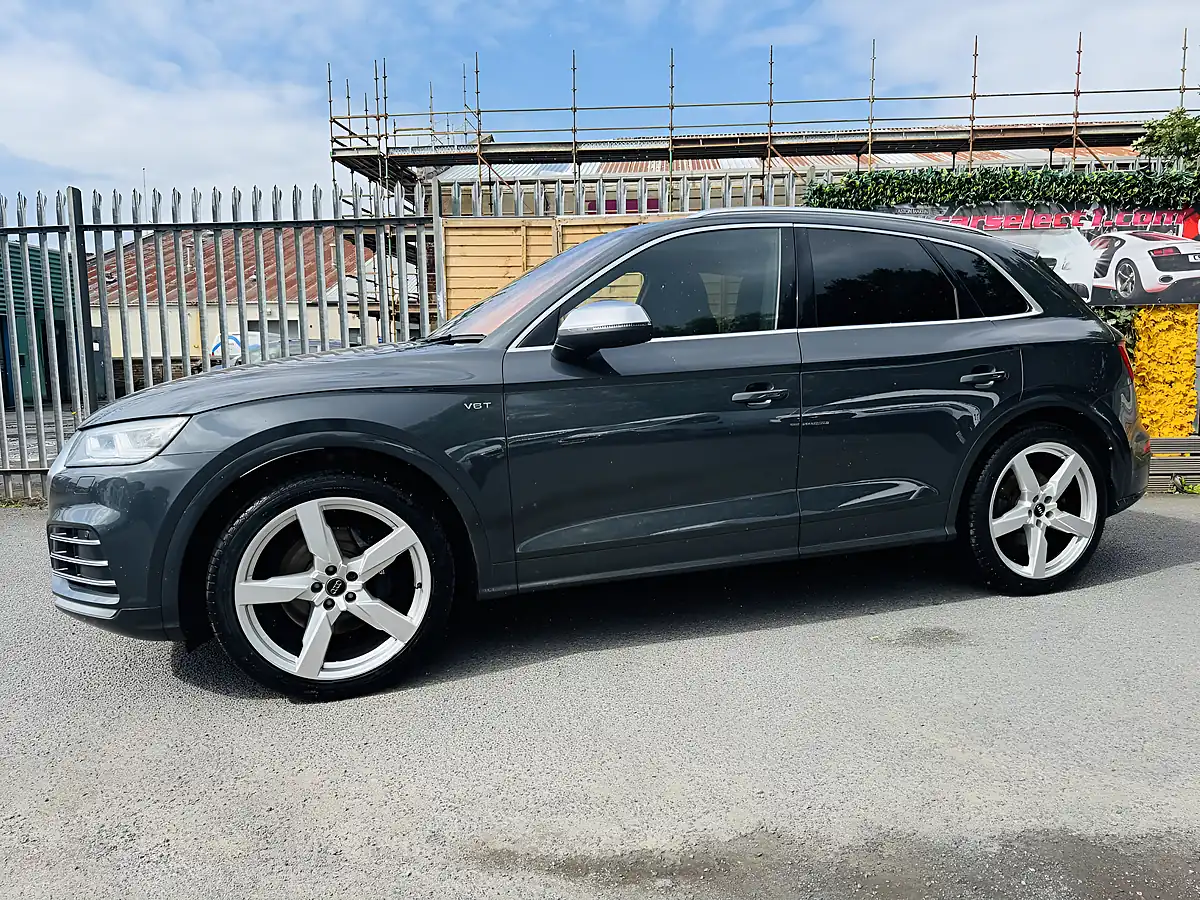 Used 2018 Audi SQ5 Grey - Interior and Exterior details 15