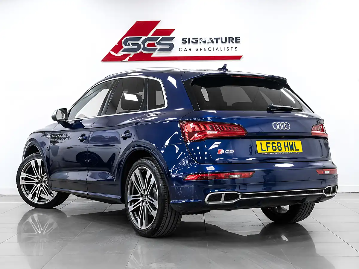 Used 2018 Audi SQ5 Navarra Blue - Interior and Exterior details 4