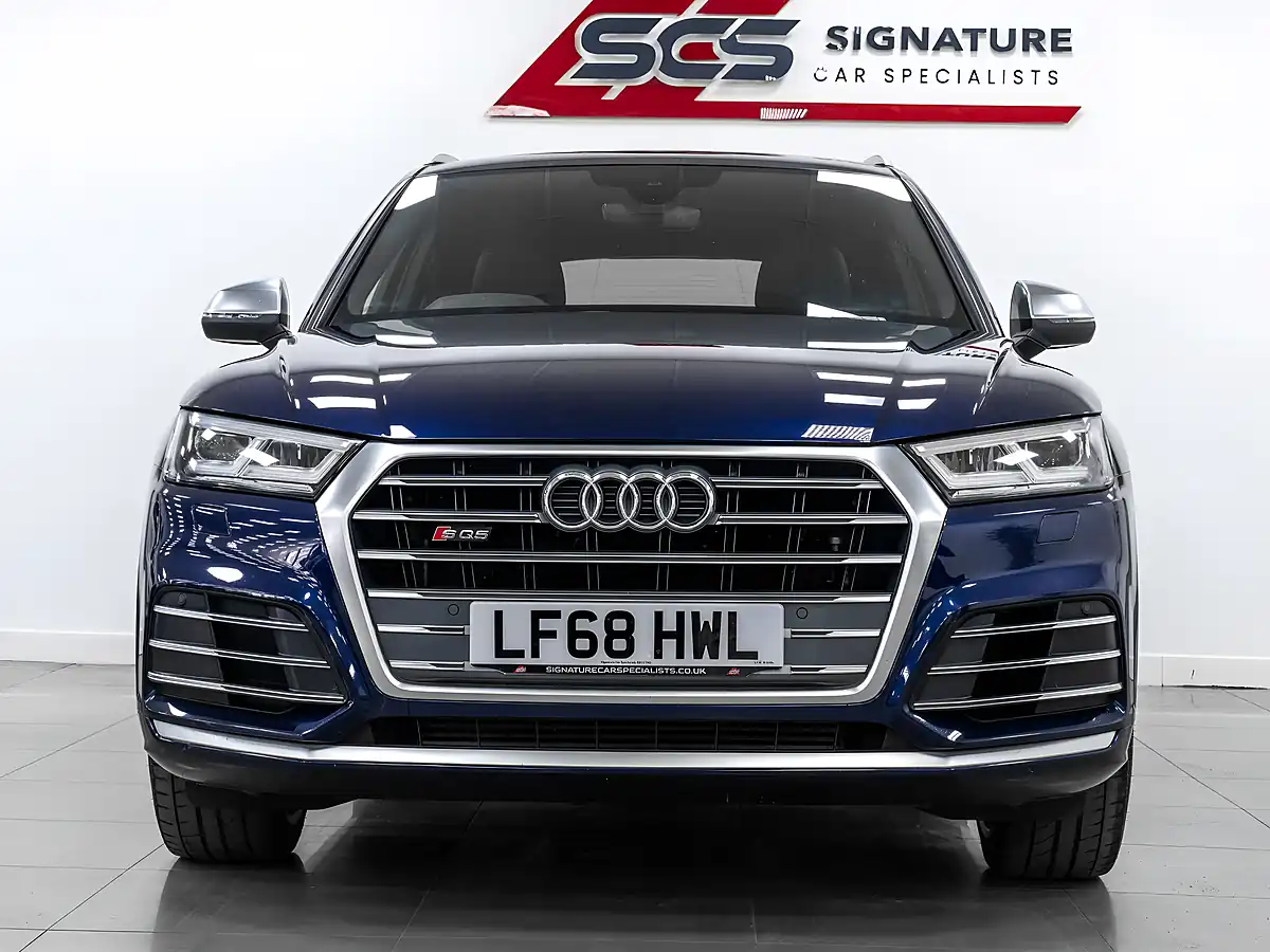 Used 2018 Audi SQ5 Navarra Blue - Interior and Exterior details 6