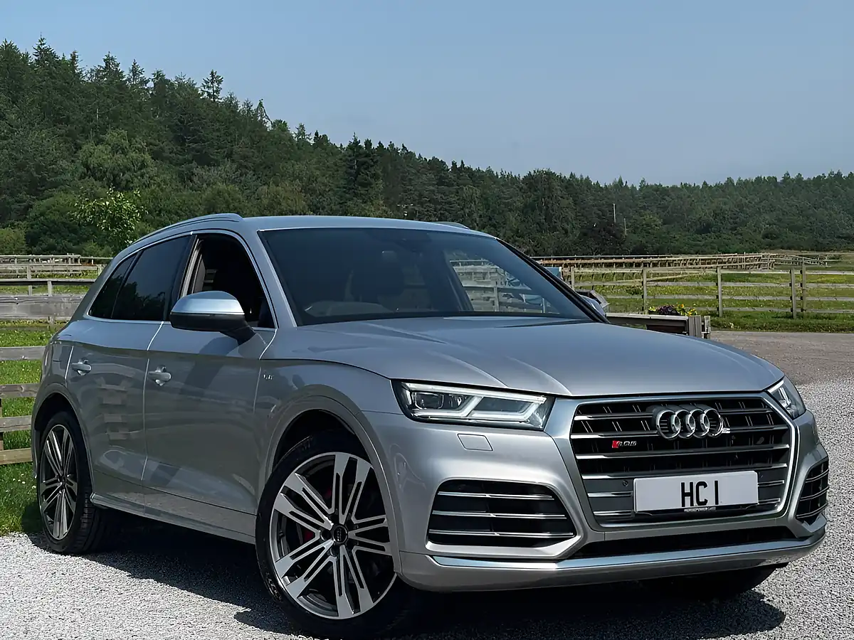 Used 2018 Audi SQ5 Silver - Front View