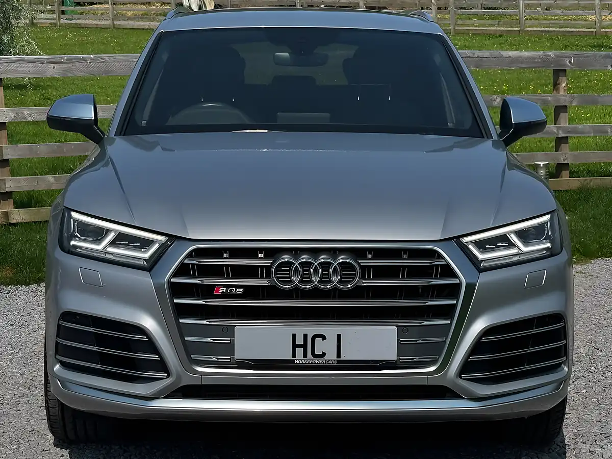 Used 2018 Audi SQ5 Silver - Interior and Exterior details 4