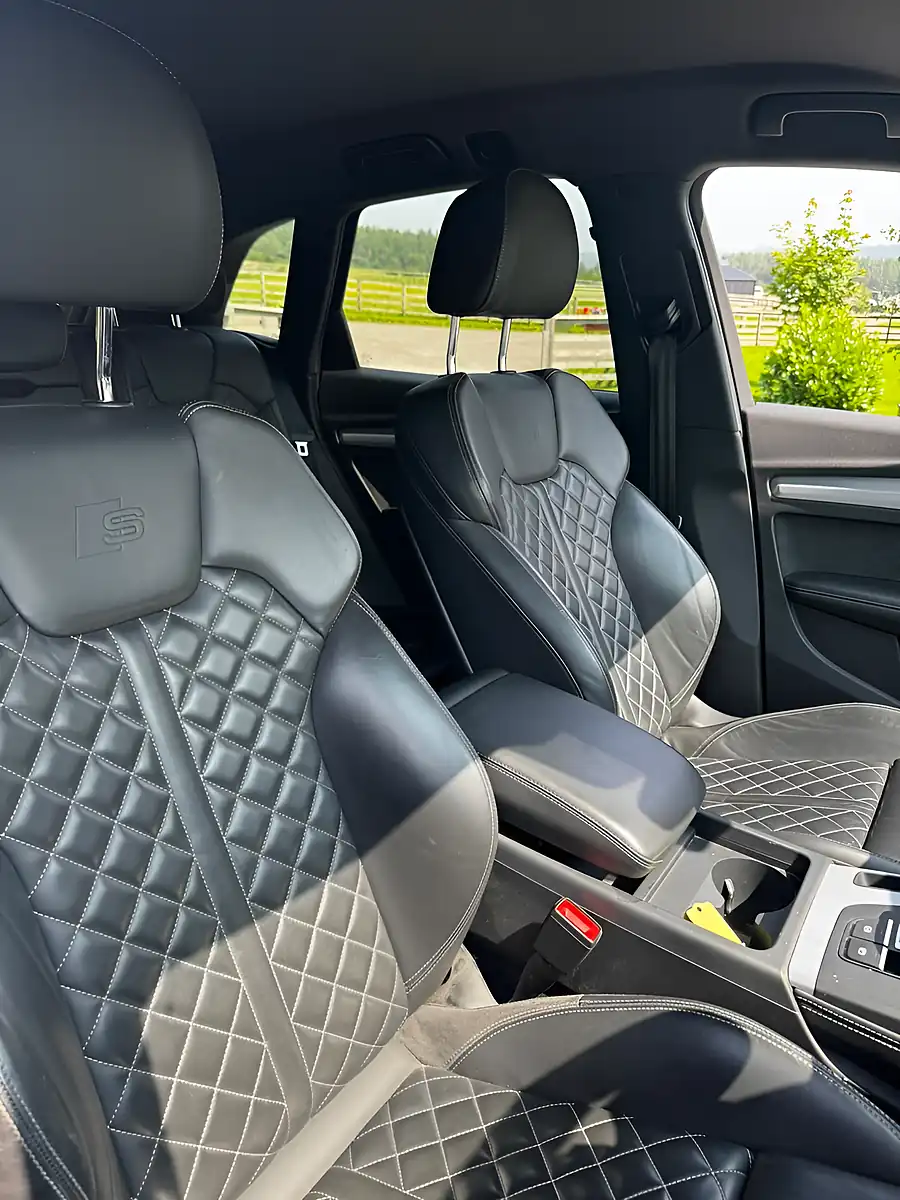 Used 2018 Audi SQ5 Silver - Interior and Exterior details 7