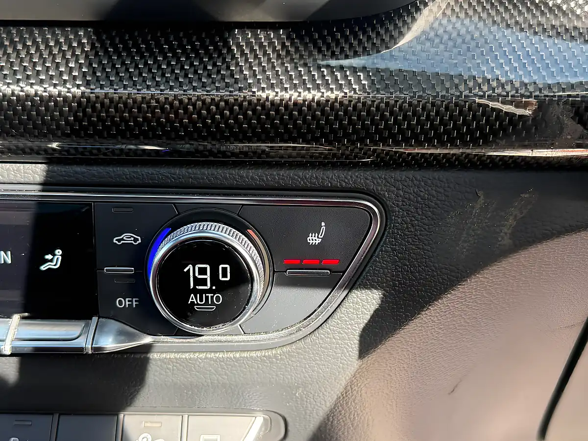 Used 2018 Audi SQ5 Silver - Interior and Exterior details 18