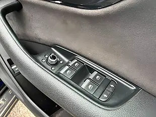 Used 2018 Audi Sq7 Blue - Interior and Exterior details 12