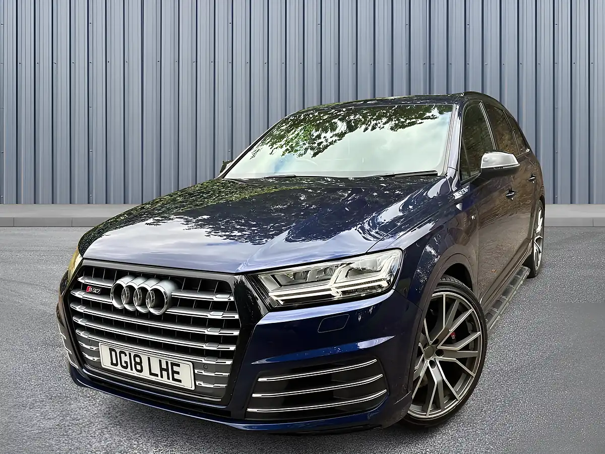 Used 2018 Audi Sq7 Blue - Interior and Exterior details 3