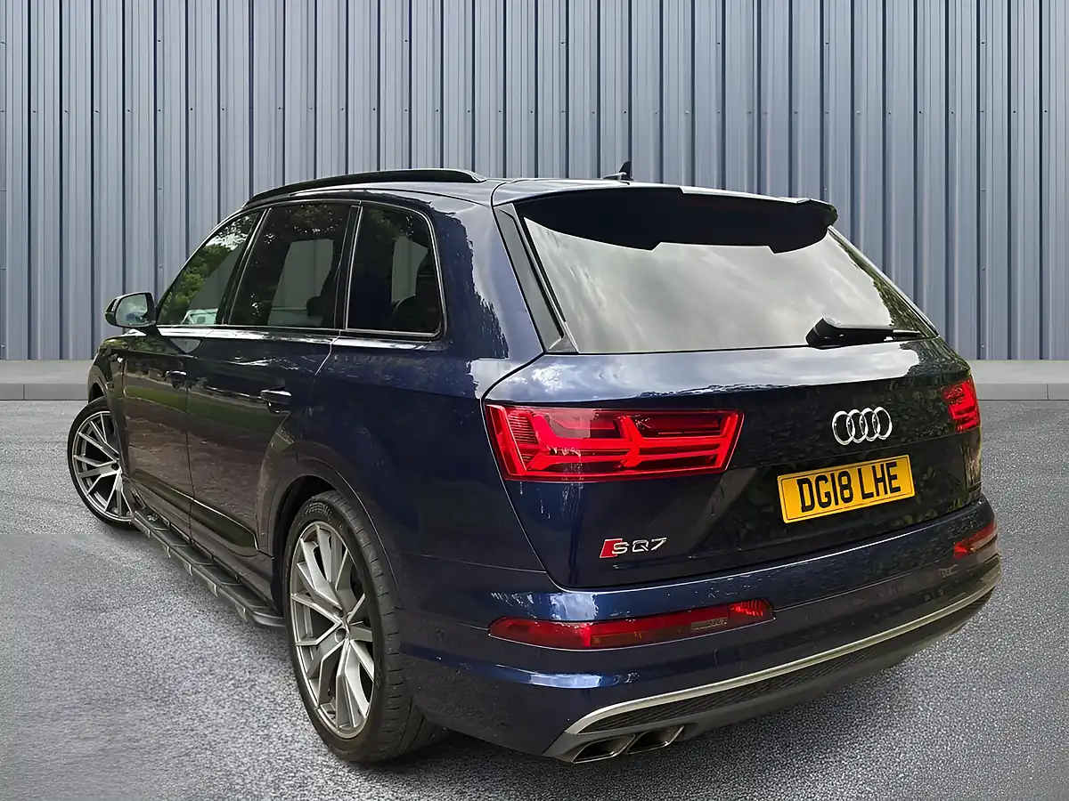 Used 2018 Audi Sq7 Blue - Interior and Exterior details 4