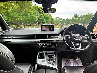 Used 2018 Audi Sq7 Blue - Interior and Exterior details 9