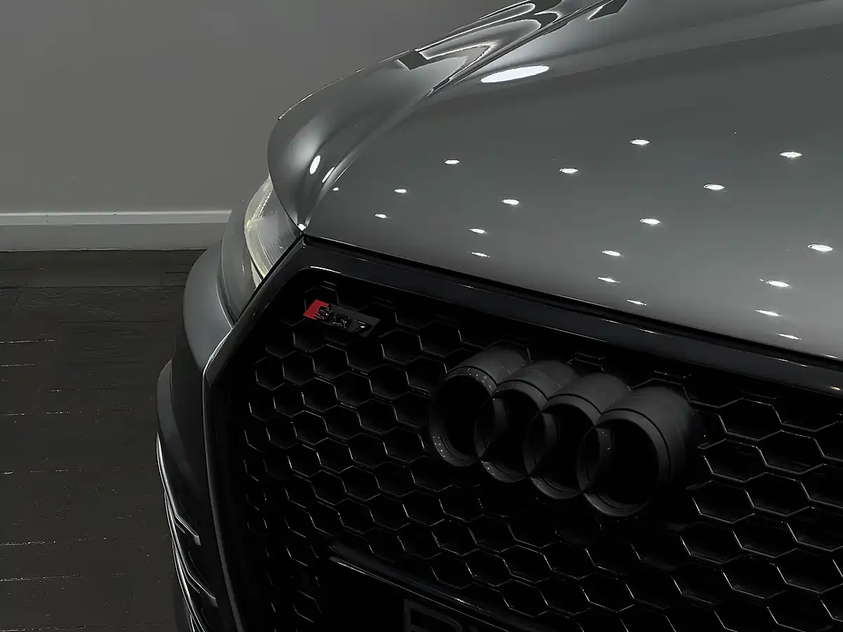 Used 2018 Audi SQ7 Grey - Interior and Exterior details 10