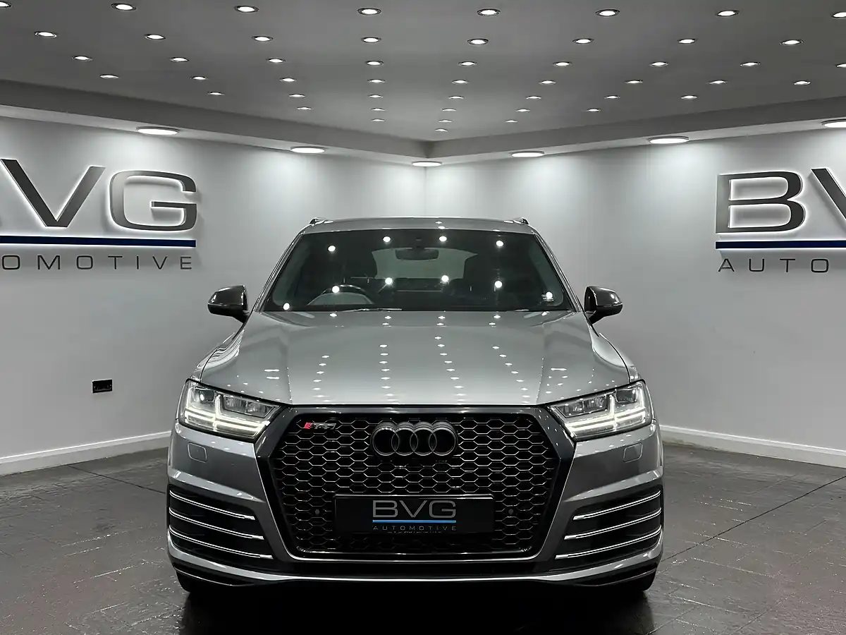 Used 2018 Audi SQ7 Grey - Interior and Exterior details 4