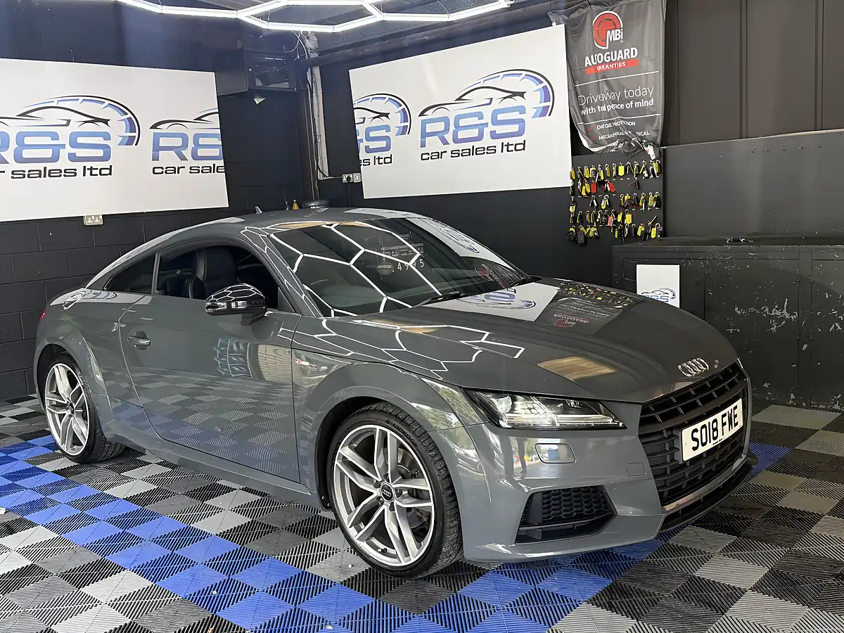 Used 2018 Audi Tt Black Edition Grey - Interior and Exterior details 3
