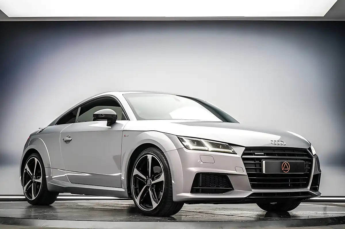 Used 2018 Audi Tt Black Edition Silver - Interior and Exterior details 5