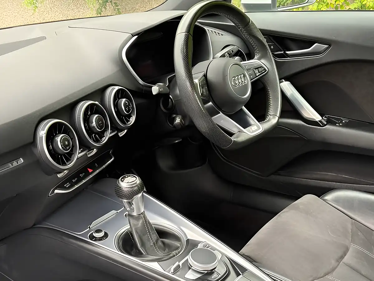 Used 2018 Audi Tt S Line White - Interior and Exterior details 16