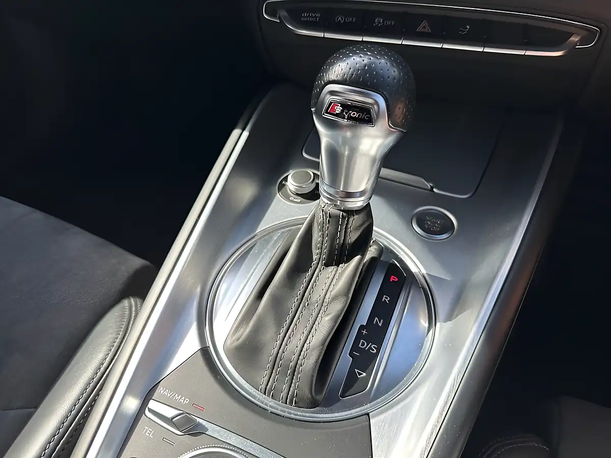Used 2018 Audi Tt S Line White - Interior and Exterior details 16