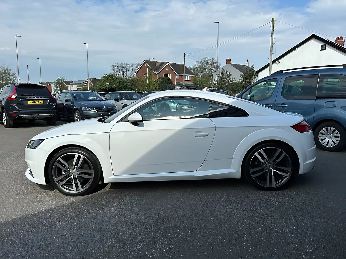 Used 2018 Audi Tt S Line White - Interior and Exterior details 4