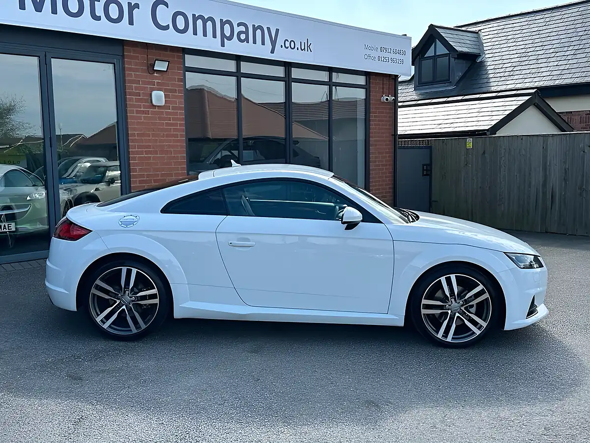 Used 2018 Audi Tt S Line White - Interior and Exterior details 8