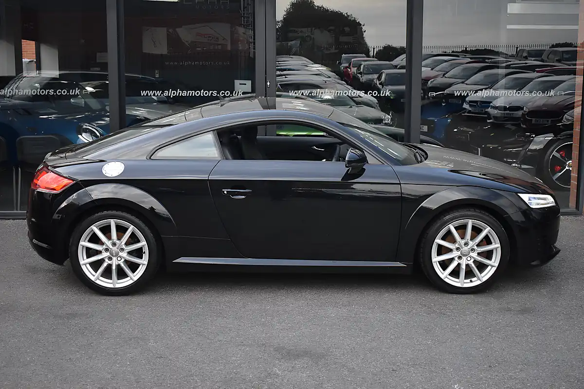 Used 2018 Audi Tt Sport Mythos Black - Interior and Exterior details 7