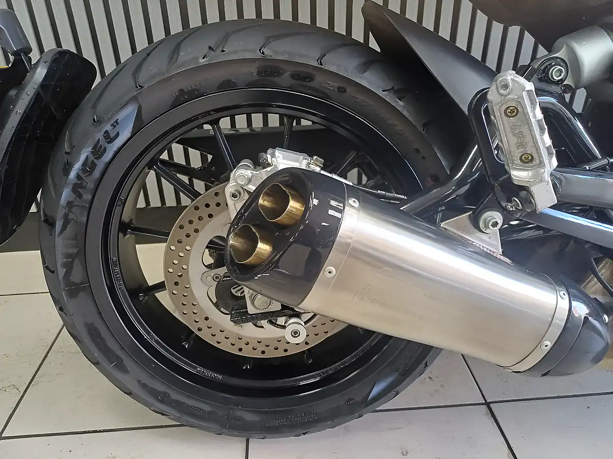 Used 2018 Benelli Leoncino Silver - Interior and Exterior details 14