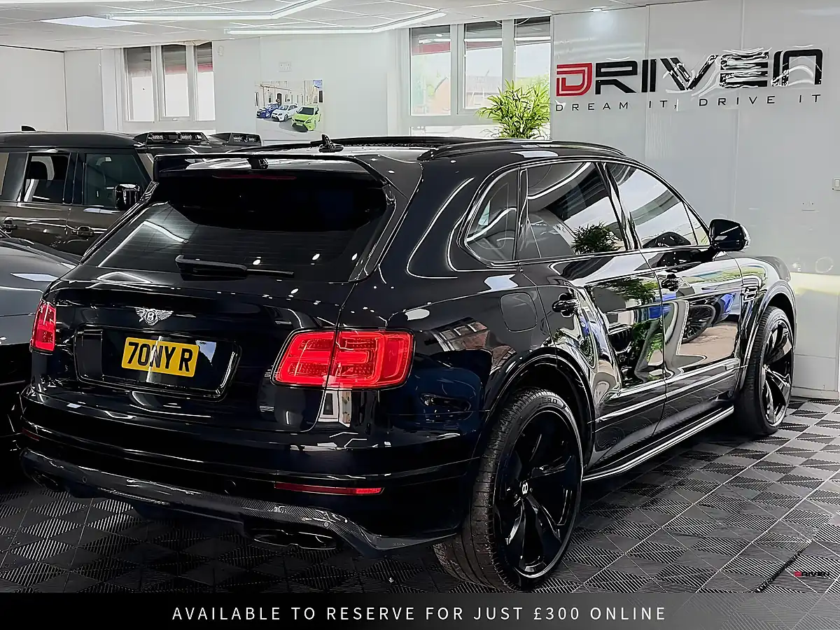 Used 2018 Bentley Bentayga Black - Interior and Exterior details 10