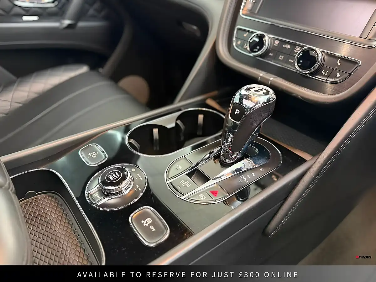 Used 2018 Bentley Bentayga Black - Interior and Exterior details 12