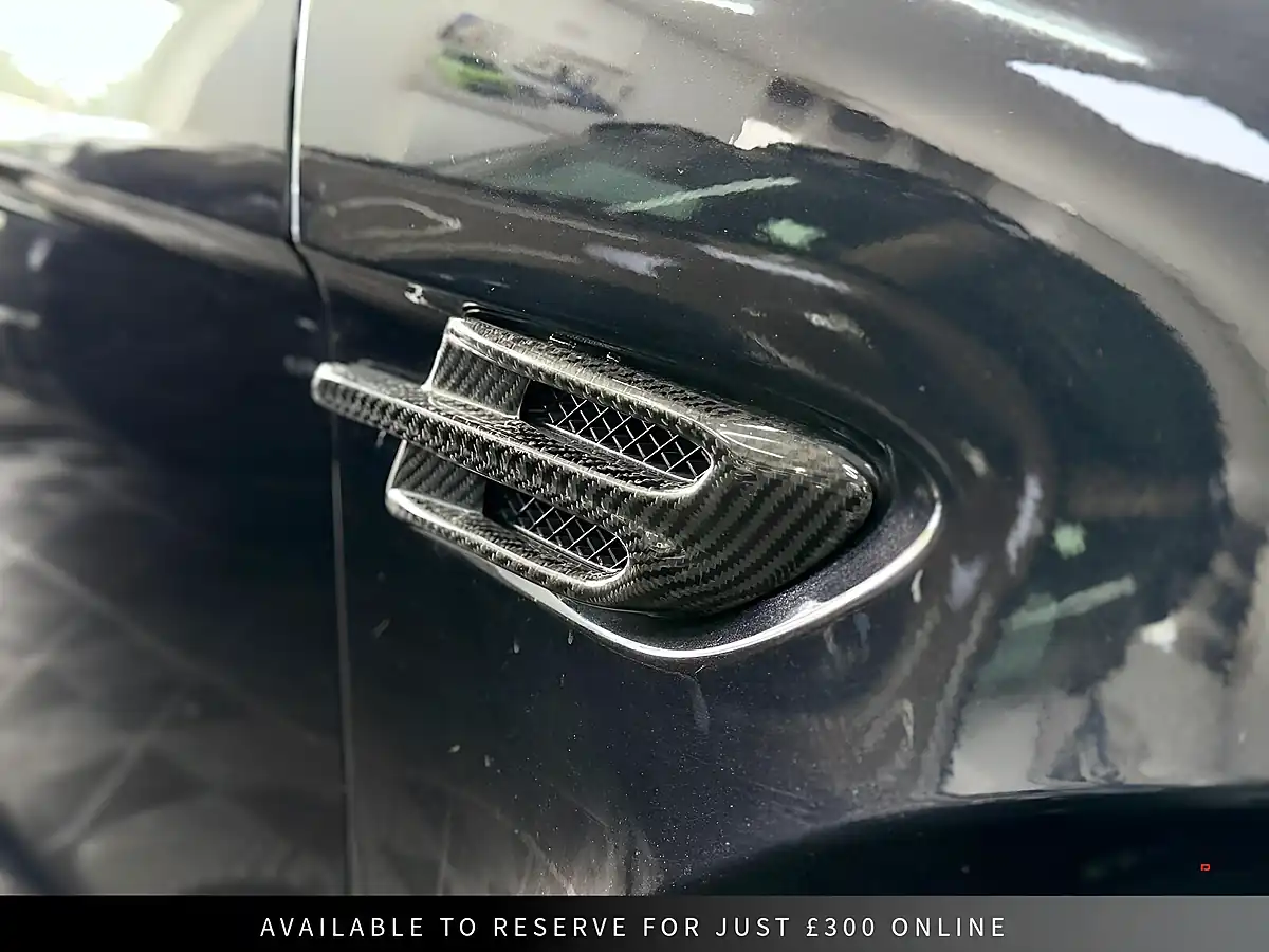 Used 2018 Bentley Bentayga Black - Interior and Exterior details 18