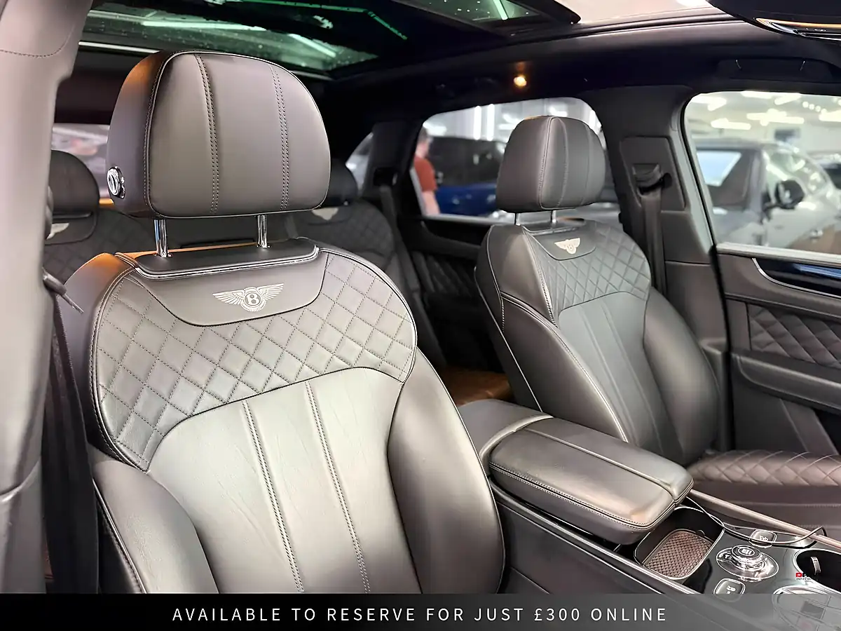 Used 2018 Bentley Bentayga Black - Interior and Exterior details 4