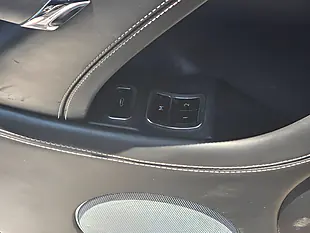 Used 2018 Bentley Bentayga Black - Interior and Exterior details 14