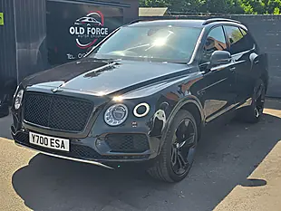 Used 2018 Bentley Bentayga Black - Interior and Exterior details 5