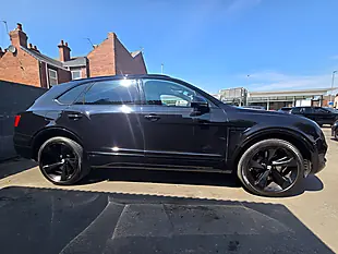 Used 2018 Bentley Bentayga Black - Interior and Exterior details 7